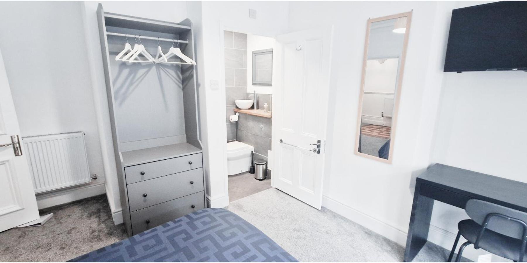 Double Room In Modern House Near นอตติงแฮม ภายนอก รูปภาพ
