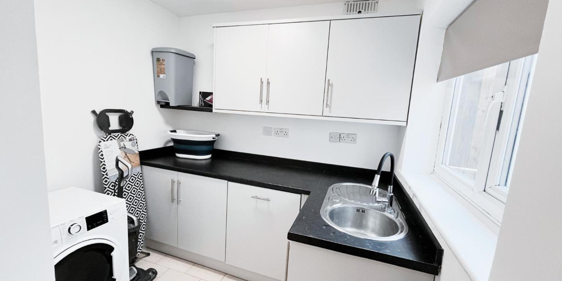 Double Room In Modern House Near นอตติงแฮม ภายนอก รูปภาพ